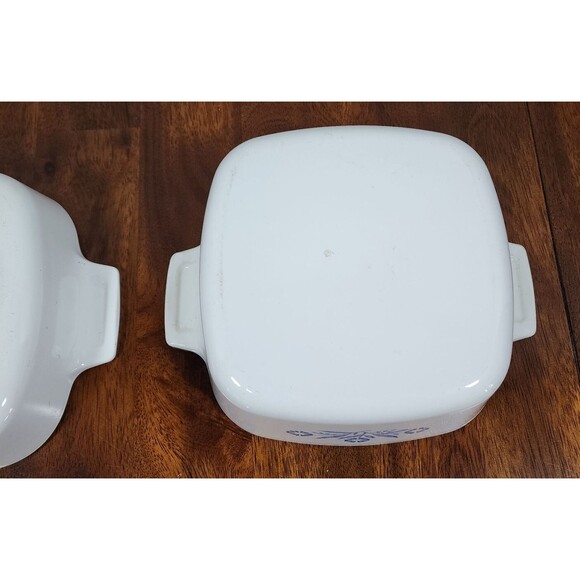 Corning Wave Casserole Dish with Blue Cornflower 1QT & 1.5QT - Picture 8 of 13